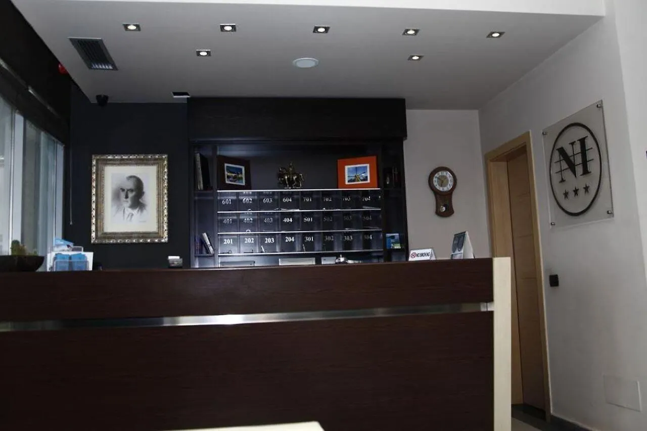 Hotel Nais Beach Durres 3*,