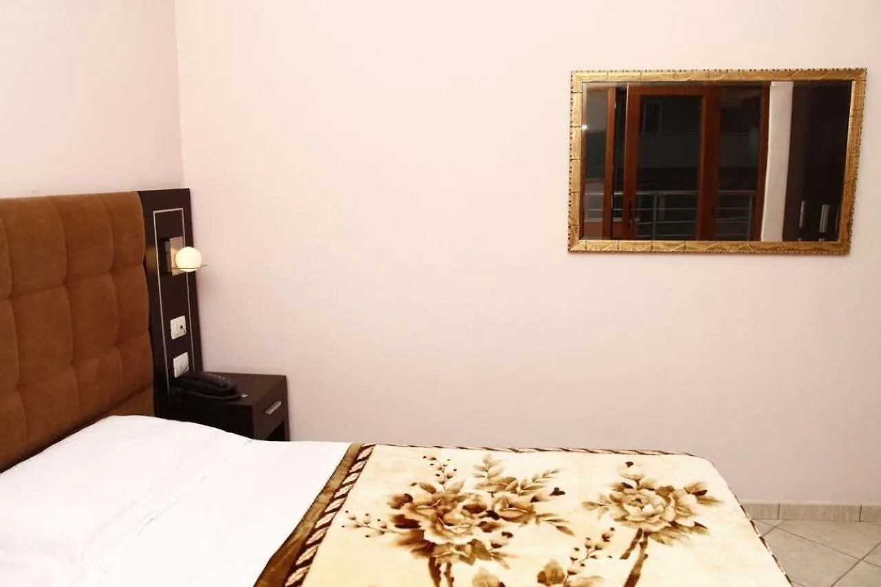 Hotel Nais Beach Durres