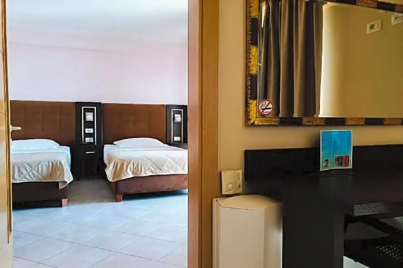 Hotel Nais Beach Durrës