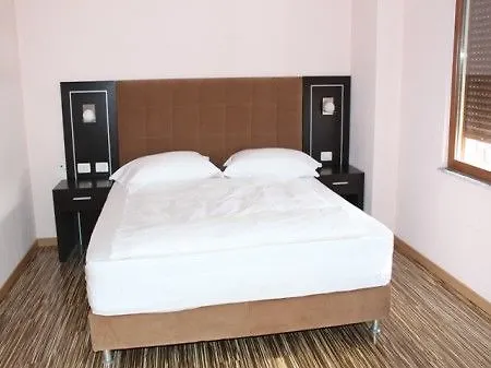 Hotel Nais Beach Durres