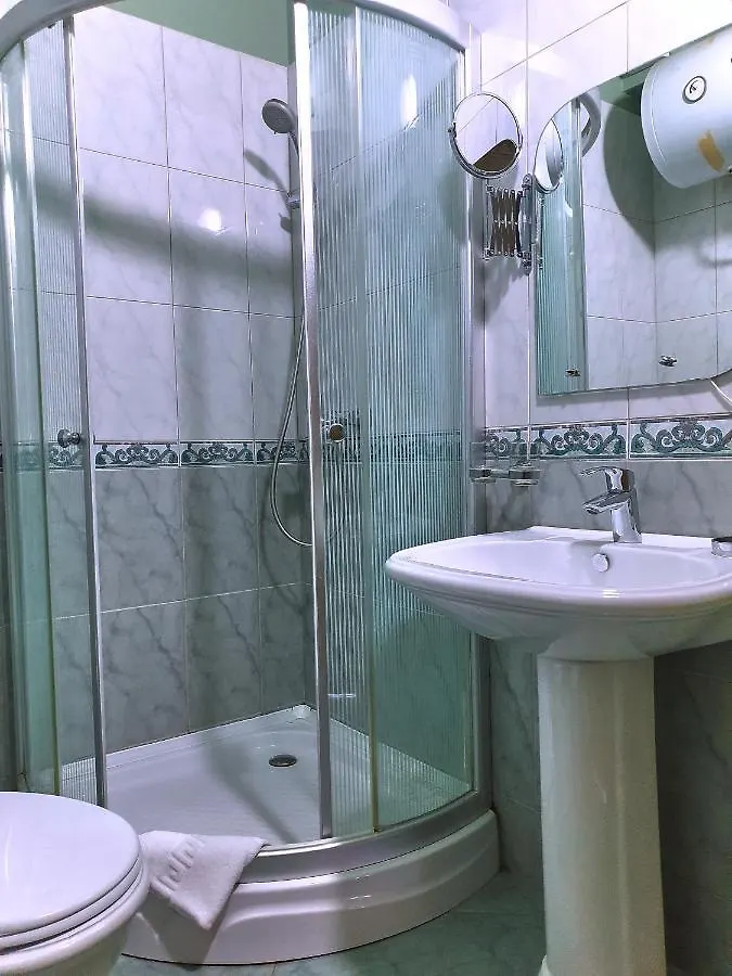 Hotel Nais Beach Durrës 3*,  Albania