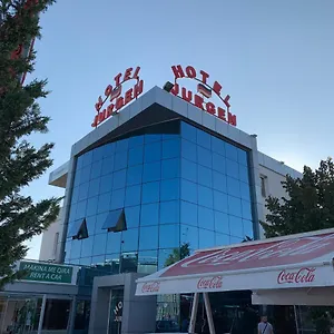 Отель Jurgen ***