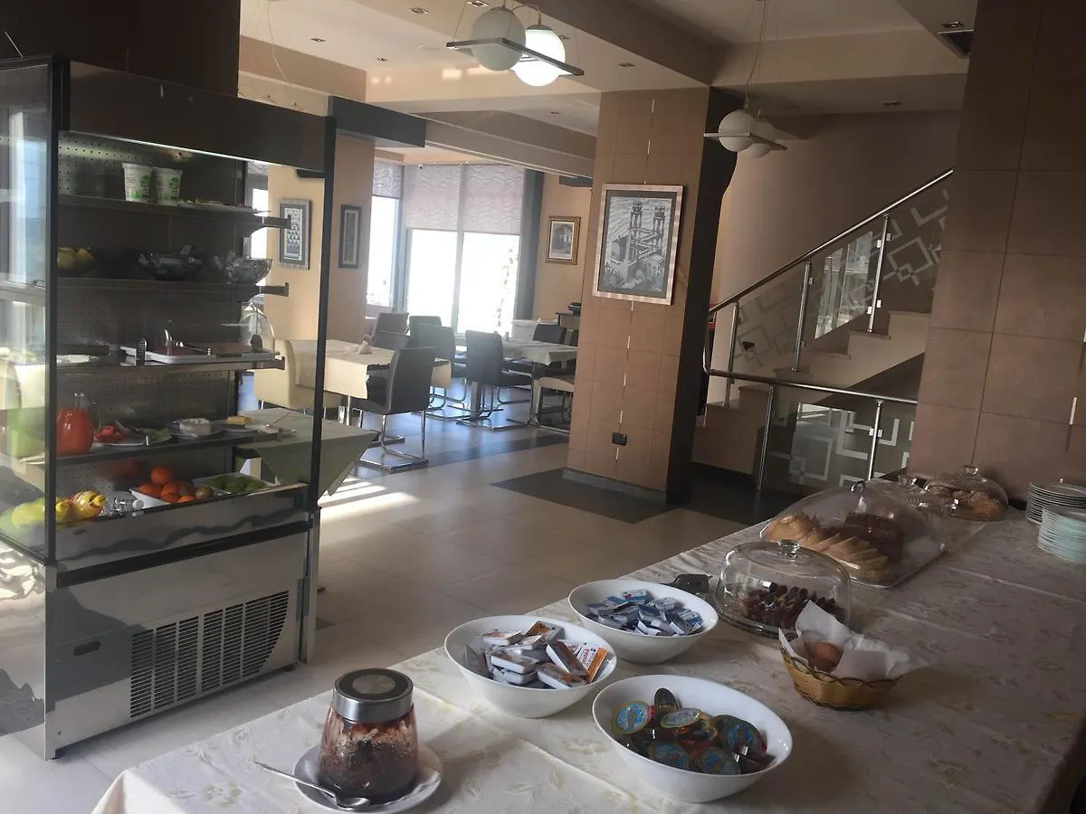 Hotel Nais Beach دراس